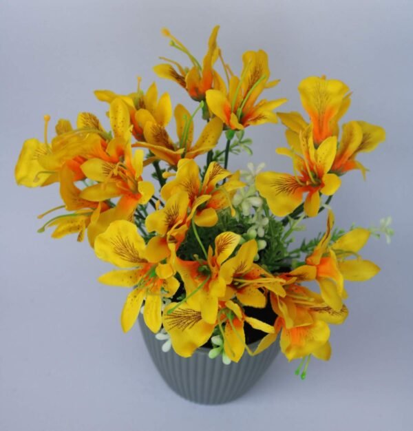 BJH-YR Flower arrangement (with pot) Pot's Width:- 9cm, Height:- 20cm - Image 2