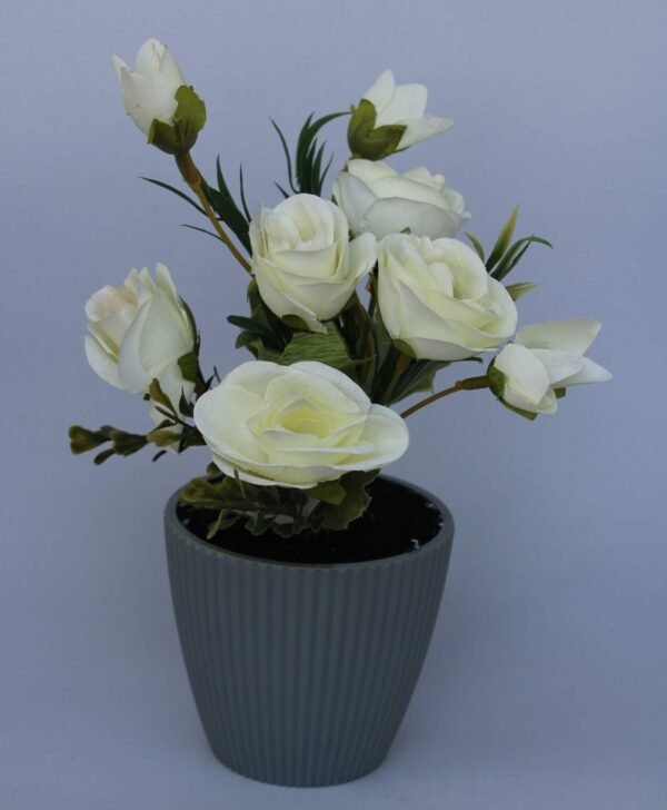 JRT-W Flower arrangement (with pot) Pot's Width:- 9cm, Height :- 20cm